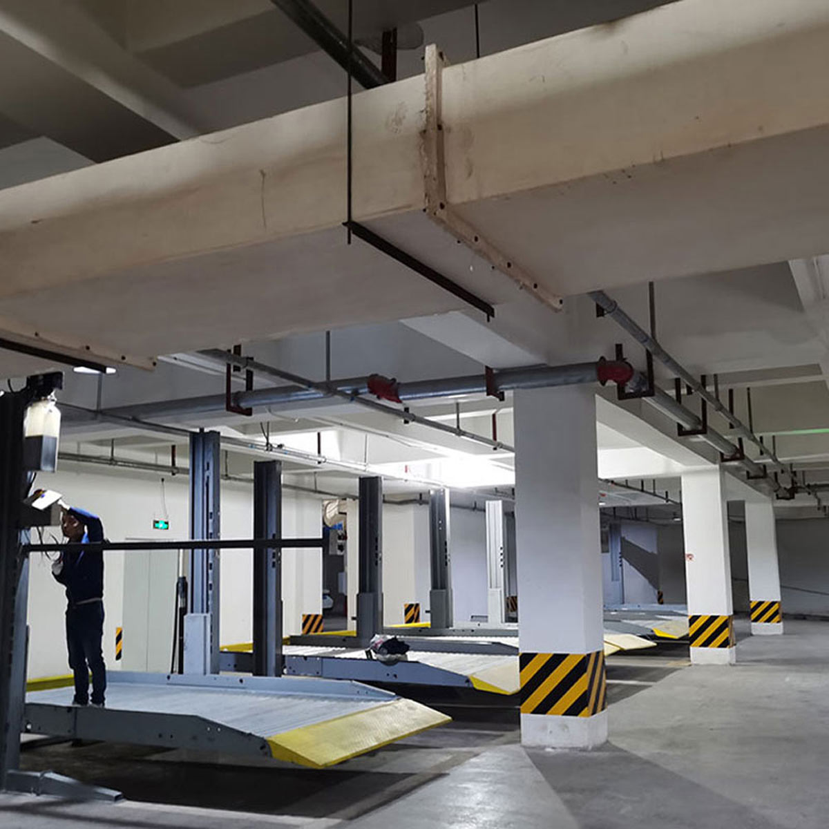 北碚停車(chē)設(shè)備租賃回收.jpg